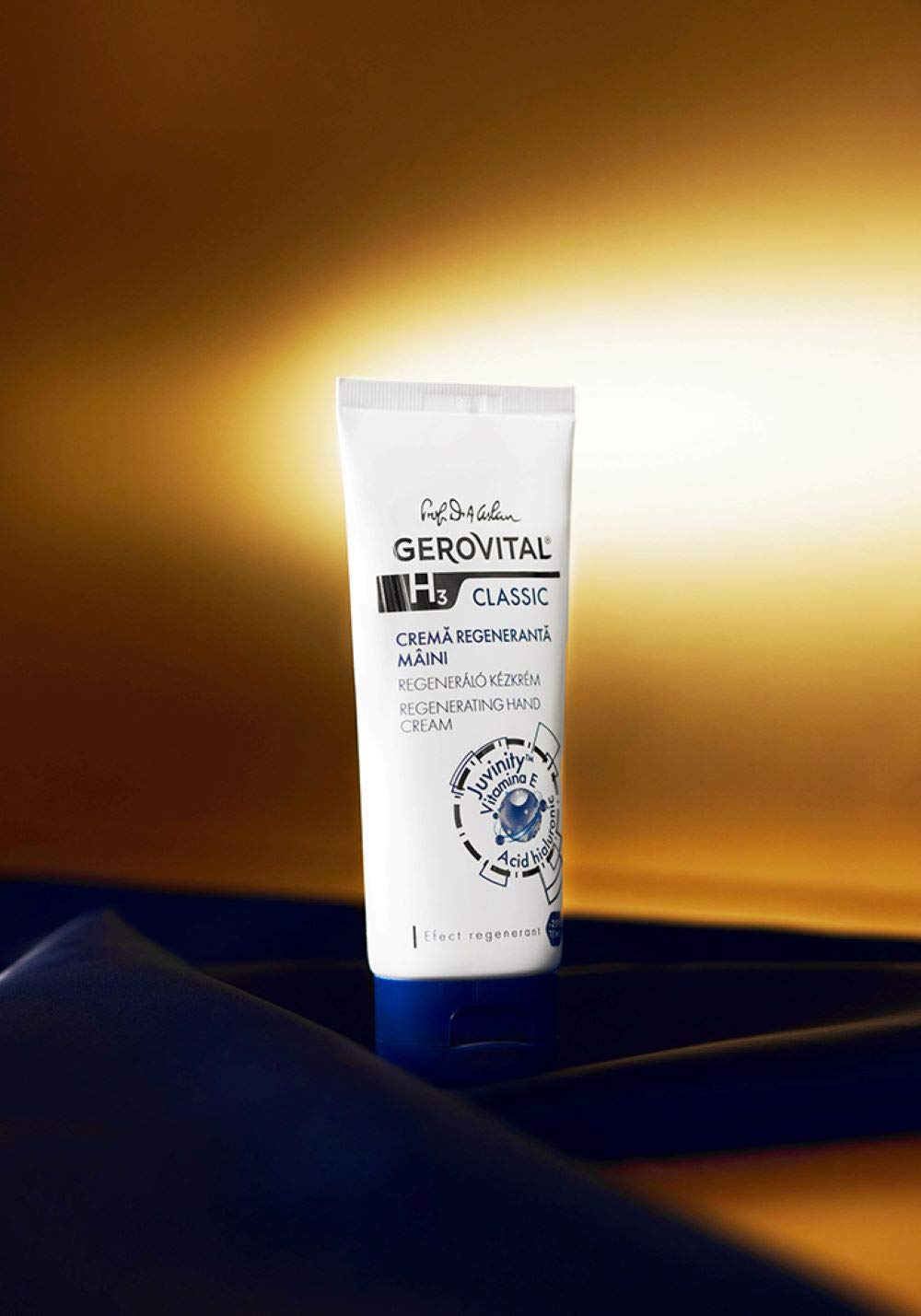 GEROVITAL CLASSIC Moisturizing Hand Cream for Dry, Cracked Hands with Hyaluronic Acid, Juvinity™, Vitamin E, Regenerating Cream, Nourishes and Softens, 100 ml